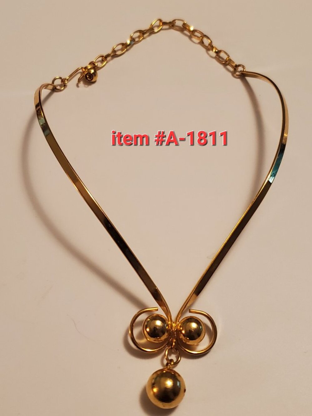 1 Gold Necklace. item # A-1811, wt 29 grams.